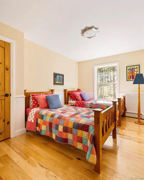 Bedroom - 149 Rockledge Cir, Lyons, CO 80540 photo 4 of 6