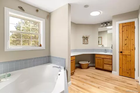 Bath - 149 Rockledge Cir, Lyons, CO 80540 photo 1 of 4