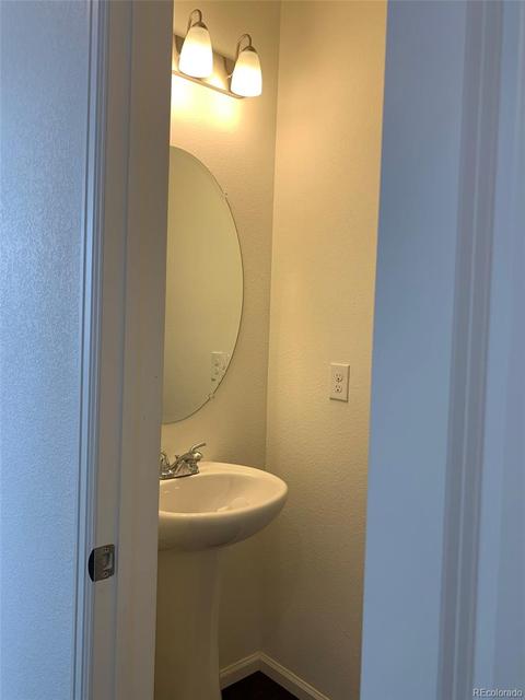 26219 E Maple Dr, Aurora, CO 80018 photo 6