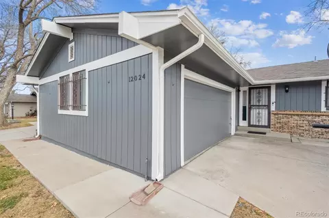12024 E Maple Ave, Aurora, CO 80012 photo 3