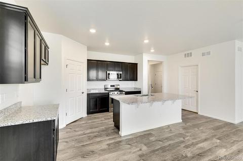 20069 E 61st Dr, Aurora, CO 80019 photo 8