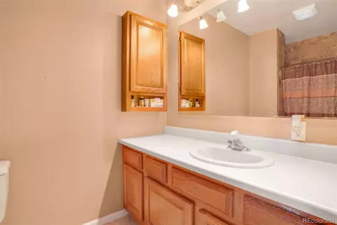 Bath - 210 Elm St, Bennett, CO 80102 photo 2 of 4