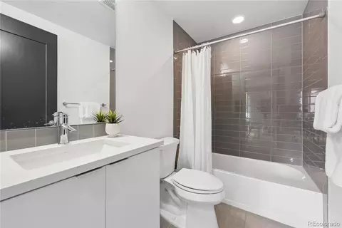 Bath - 3855 E Cedar Ave, Denver, CO 80209 photo 1 of 5