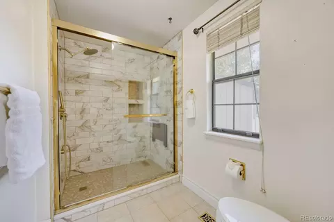 Bath - 8168 Dover Cir, Arvada, CO 80005 photo 3 of 5