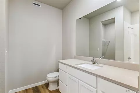 Bath - 48215 Shetland Dr, Bennett, CO 80102 photo 1 of 3