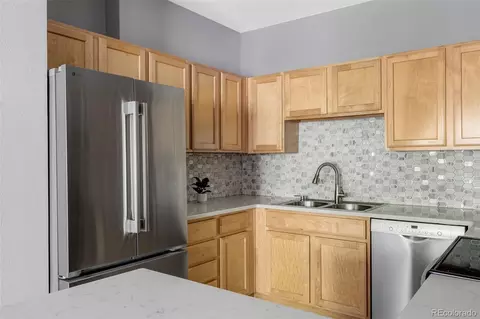 Kitchen - 18388 Eldorado Pl #K, Aurora, CO 80013 photo 2 of 4