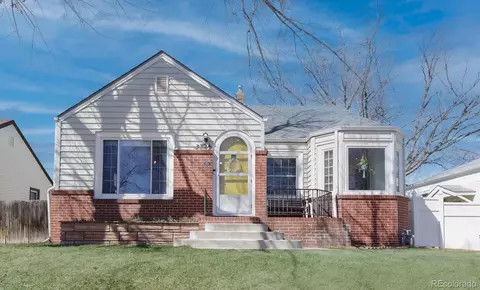 3725 S Lincoln St, Englewood, CO 80113