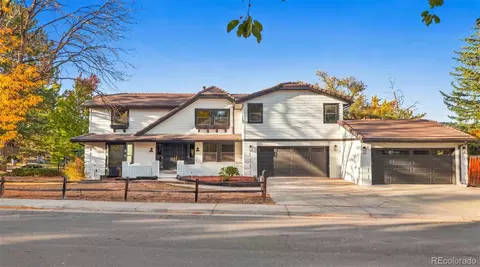 7747 W Chestnut Pl, Littleton, CO 80128