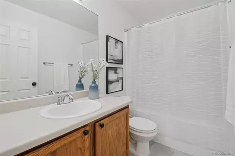Bath - 14883 E Maple Pl, Aurora, CO 80012 photo 4 of 4