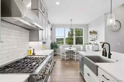 Kitchen - 154 E Lost Pines Dr, Monument, CO 80132 photo 4 of 5