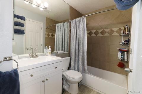 20518 E Buchanan Dr E, Aurora, CO 80011 photo 9