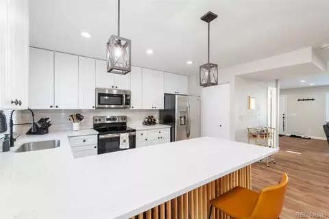 1059 S Alkire St, Lakewood, CO 80228