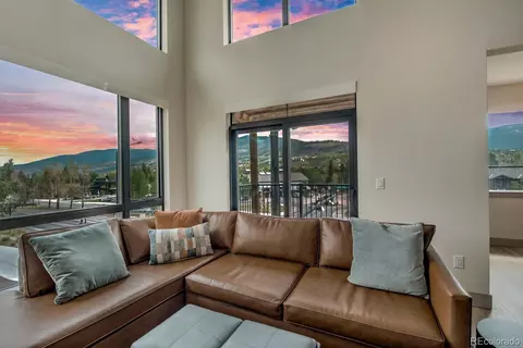 37 W 4th St #301E, Silverthorne, CO 80498 photo 3