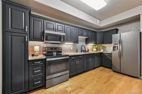 Kitchen - 22920 E Roxbury Dr #E, Aurora, CO 80016 photo 2 of 6