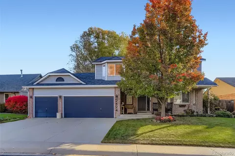 2424 Maplewood Cir, Longmont, CO 80503