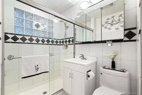 Bath - 5140 E Missouri Ave, Denver, CO 80246 photo 2 of 2