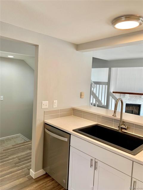 4239 S Mobile Cir #E, Aurora, CO 80013 photo 4