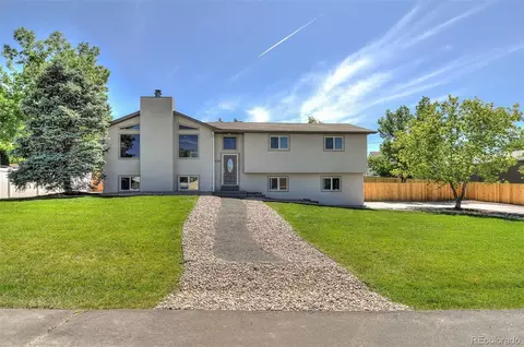 8246 S Dover St, Littleton, CO 80128