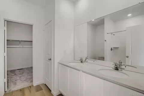 Bath - 45931 Mill Ave, Bennett, CO 80102 photo 1 of 2