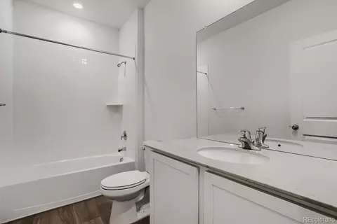 Bath - 45931 Mill Ave, Bennett, CO 80102 photo 2 of 2