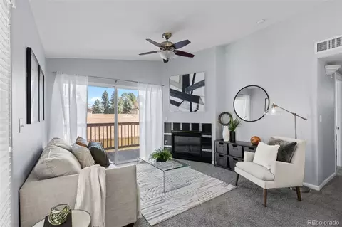 5443 S Dover St #204, Denver, CO 80123