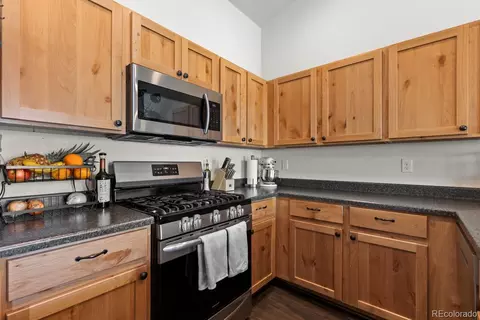 Kitchen - 1476 First Light Dr, Windsor, CO 80550 photo 4 of 5