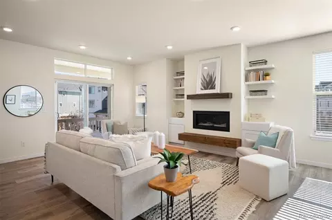 2845 S Fox Ct, Englewood, CO 80110