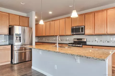 Kitchen - 25829 E Calhoun Pl, Aurora, CO 80016 photo 2 of 2