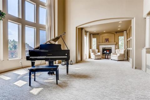 19032 E Lake Dr, Aurora, CO 80016 photo 4