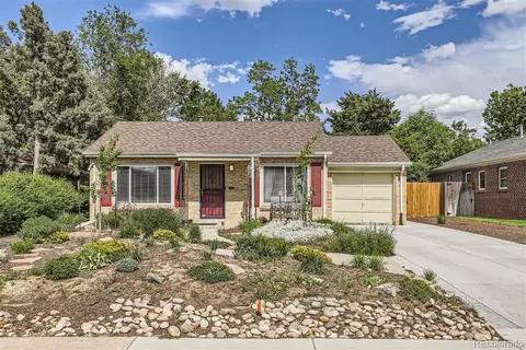 2140 Niagara St, Denver, CO 80207