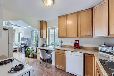 2140 Niagara St, Denver, CO 80207 photo 7