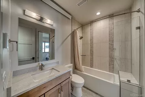 Bath - 205 Two Rivers Rd #D, Salida, CO 81201 photo 2 of 2
