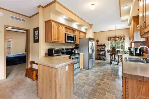 Kitchen - 129 Kestrel Ct, Divide, CO 80814 photo 3 of 3