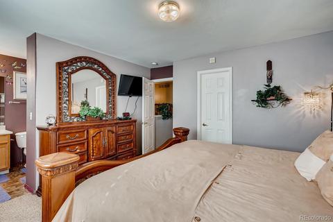 4527 Cornish Way, Denver, CO 80239 photo 11