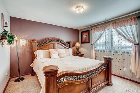 4527 Cornish Way, Denver, CO 80239 photo 8