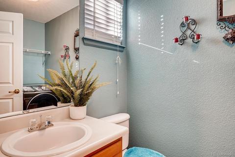 4527 Cornish Way, Denver, CO 80239 photo 19