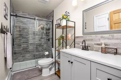 Bath - 89 Carroll Ct, Black Hawk, CO 80422 photo 1 of 5
