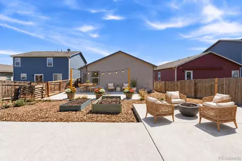 Exterior - 389 Maple St, Bennett, CO 80102 photo 3 of 4