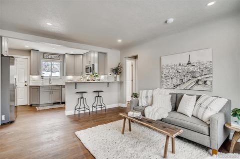 3261 Oneida St, Denver, CO 80207 photo 5