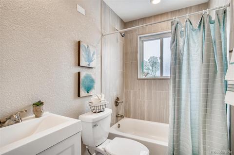 3261 Oneida St, Denver, CO 80207 photo 17