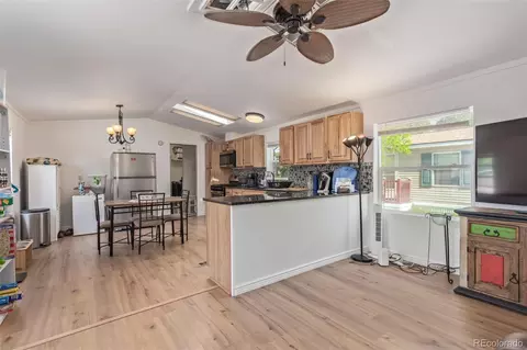 10611 Barron Cir, Longmont, CO 80504 photo 2