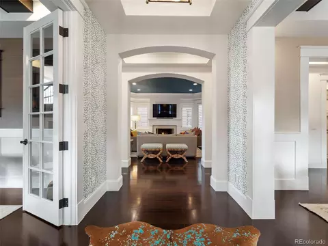 Entry Way - 3301 E Warren Ave, Denver, CO 80210 photo 3 of 4