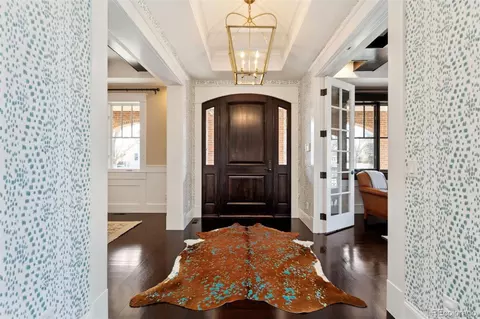 Entry Way - 3301 E Warren Ave, Denver, CO 80210 photo 2 of 4