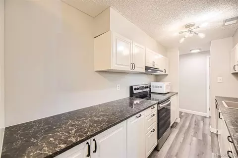 Kitchen - 7355 E Quincy Ave #101, Denver, CO 80237 photo 3 of 4