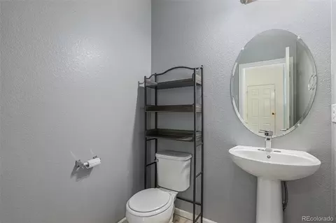 16031 E Warner Pl, Denver, CO 80239 photo 9