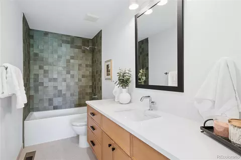 Bath - 6560 Quitman Ct, Arvada, CO 80003 photo 6 of 7