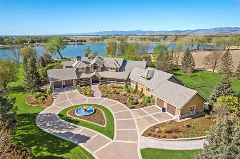 9402 Crystal Ln, Longmont, CO 80503