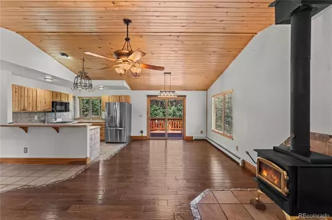 Living - 101 Heather Cir, Divide, CO 80814 photo 2 of 5