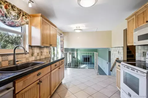 18851 E Cornell Ave, Aurora, CO 80013 photo 4