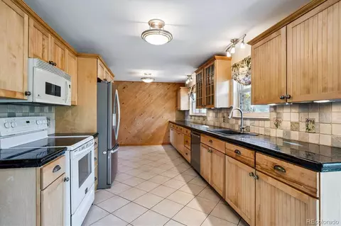 18851 E Cornell Ave, Aurora, CO 80013 photo 2